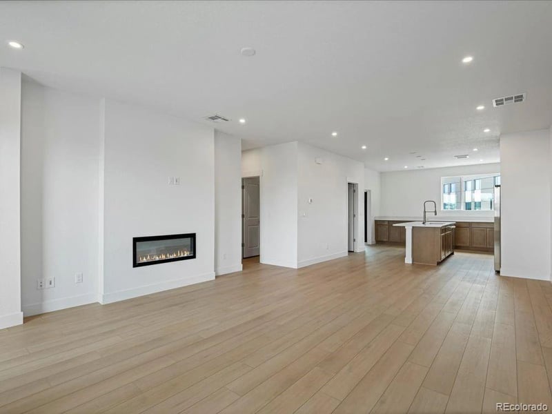 37 Ascent Trl, Englewood, CO 80112