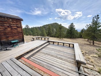 2121 Cr 1 , Florissant, CO 80816