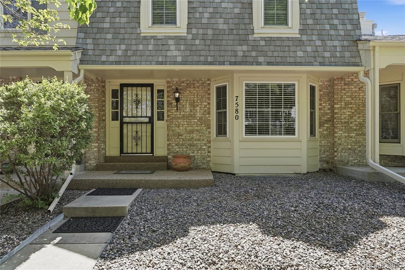 7580 Cove Cir, Centennial, CO 80122