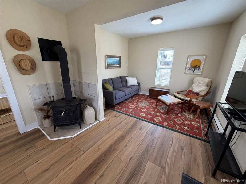 621 Broadway , Silver Cliff, CO 81252