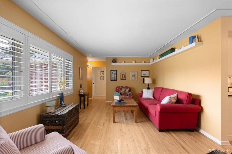 3047 S Holly Pl, Denver, CO 80222