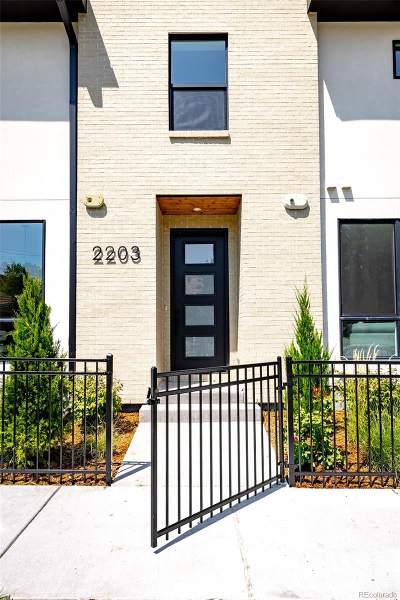 2203 W 37th Ave, Denver, CO 80211