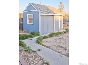 14044 Cottonwood Cir, Sterling, CO 80751