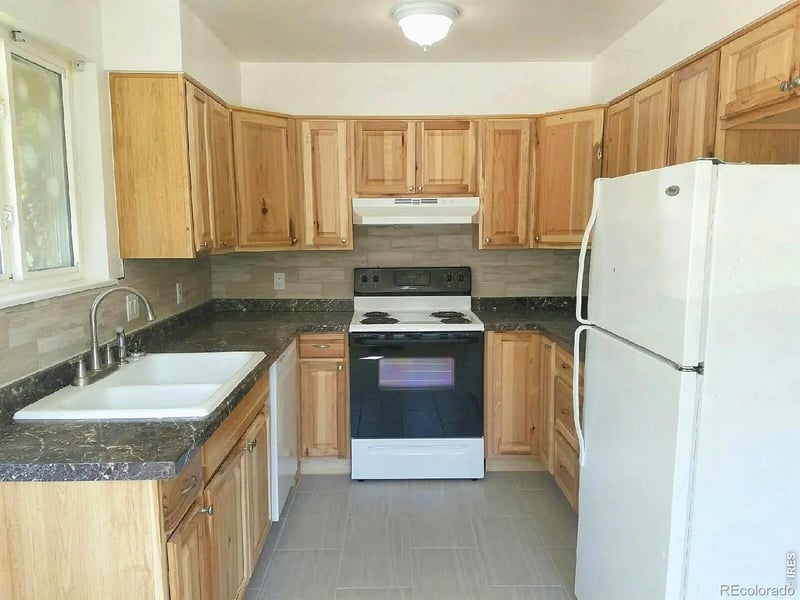 706 Darby Ct, Longmont, CO 80501