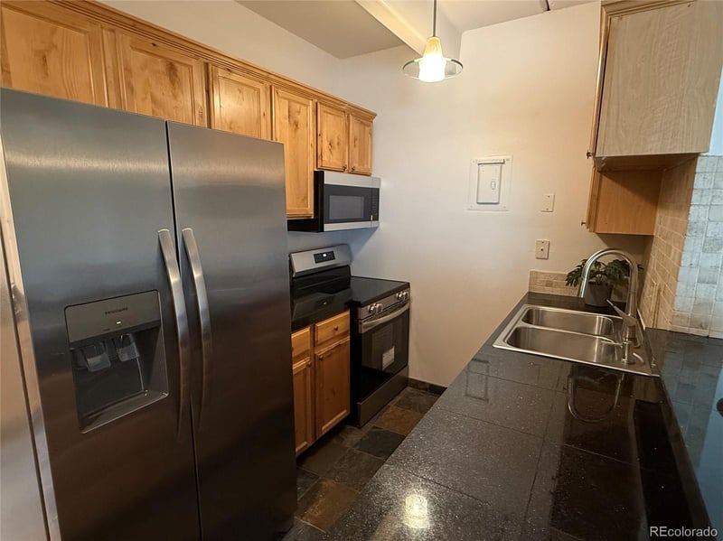 1888 Jackson St #603, Denver, CO 80210