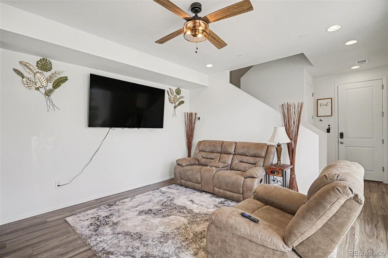 10 Trussville St, Aurora, CO 80018