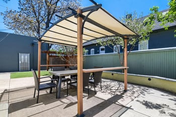 1960 Clarkson St, Denver, CO 80218