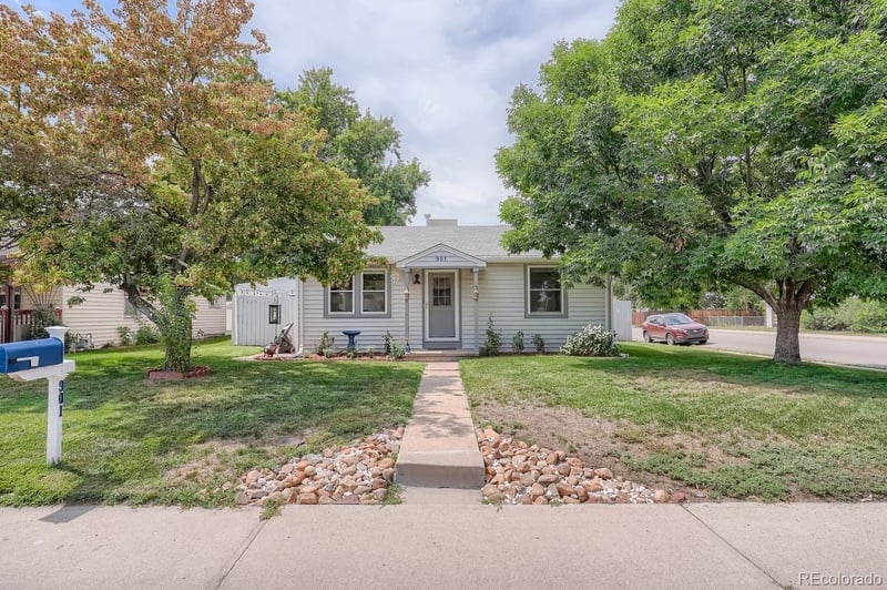 901 Locust St, Denver, CO 80224