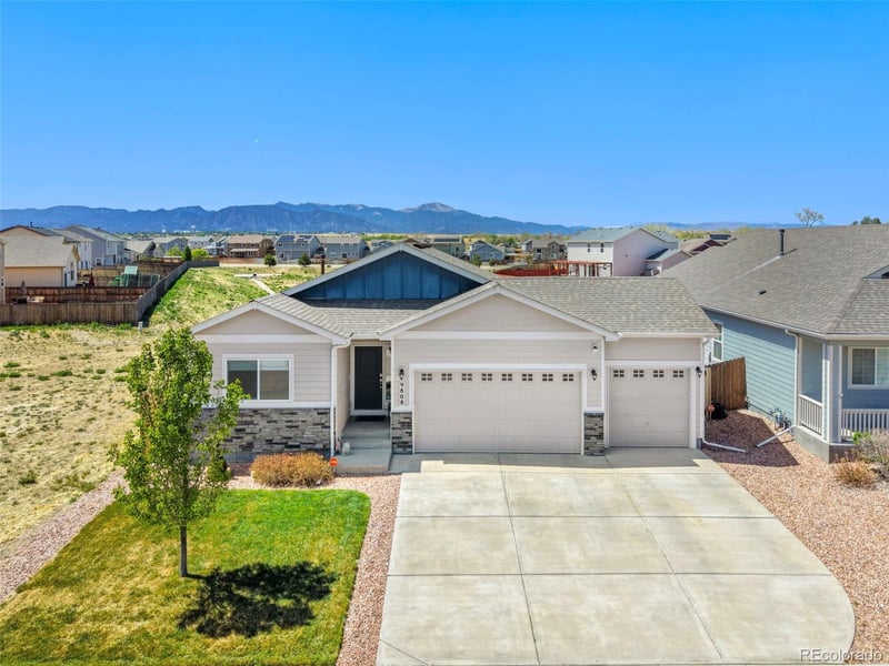 9808 Wando Dr, Colorado Springs, CO 80925