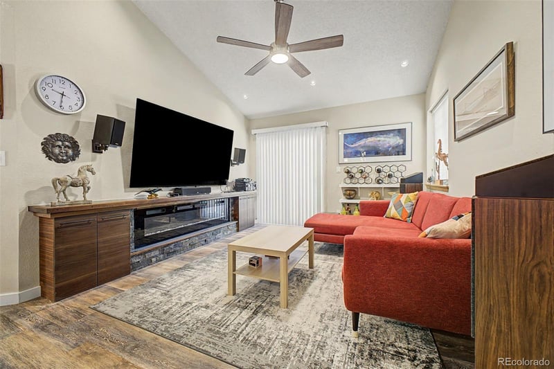 4299 Ireland St, Aurora, CO 80013