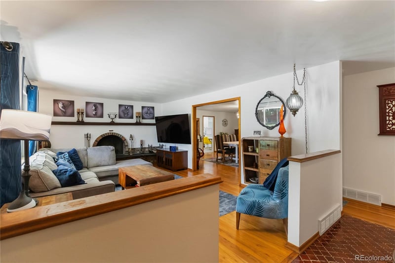 6905 4th Ave, Lakewood, CO 80226