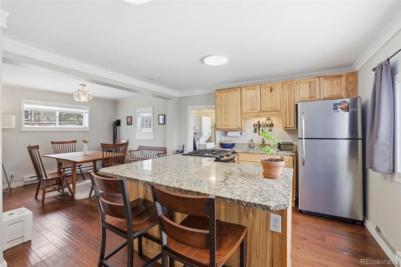 617 6th St, Leadville, CO 80461