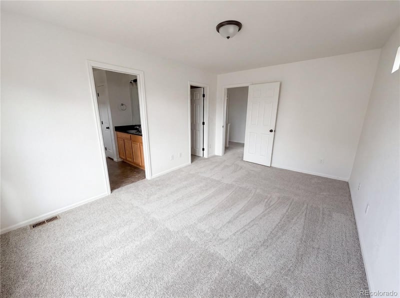 10186 Zeno St, Commerce City, CO 80022