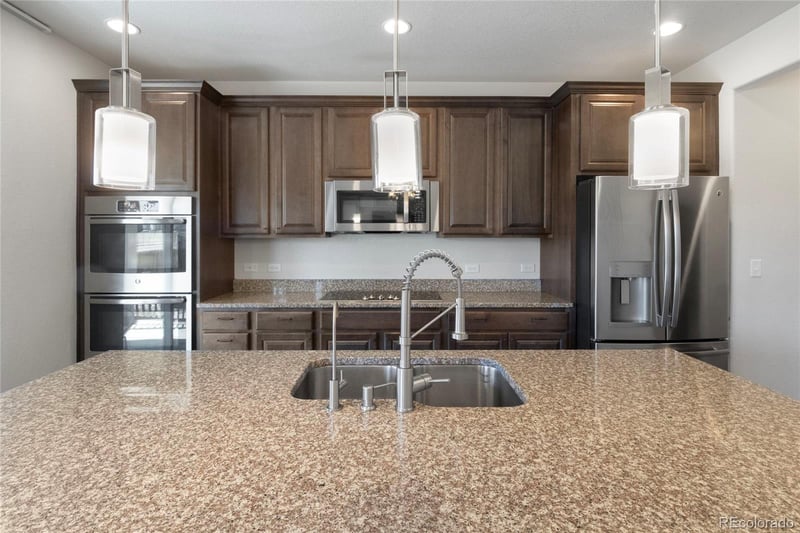 25380 Aberdeen Dr, Aurora, CO 80016