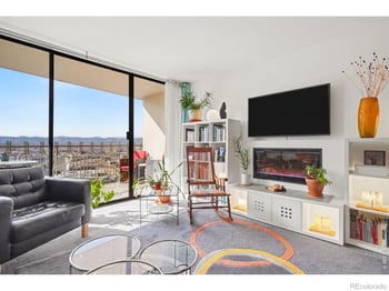 1020 15th St #32L, Denver, CO 80202