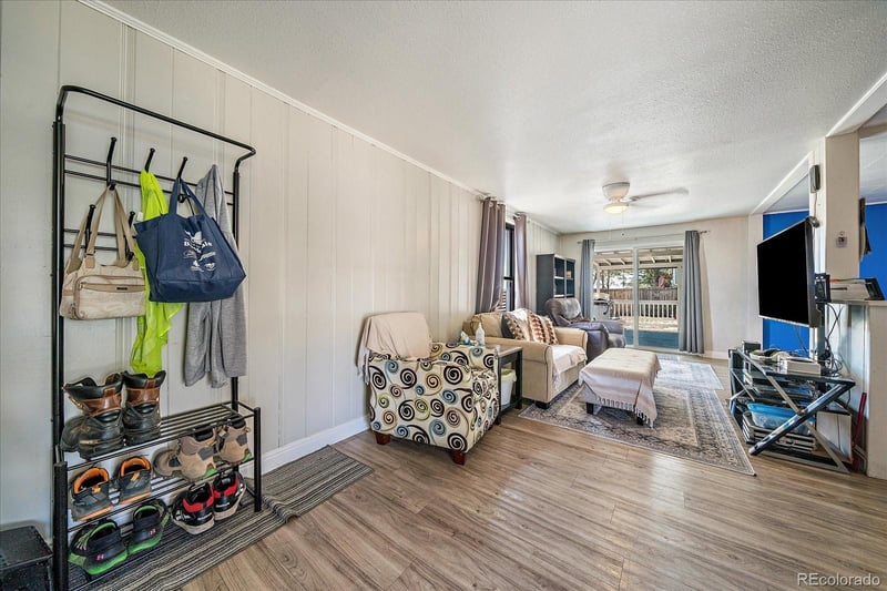 328 E Union Ave, La Salle, CO 80645