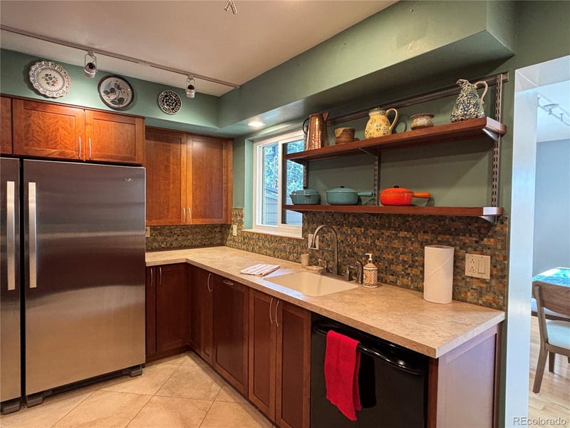 8515 Meadowlark Dr, Lakewood, CO 80226