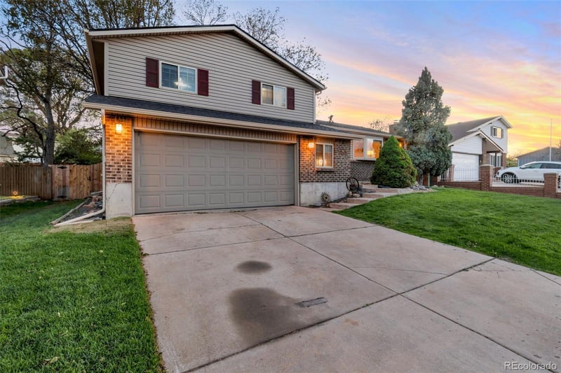 8822 Arbor Ave, Littleton, CO 80123