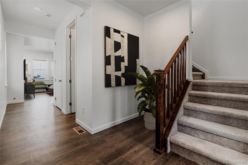 16948 92nd Dr, Arvada, CO 80007