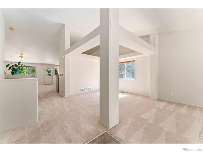 2244 Santa Fe Dr, Longmont, CO 80504