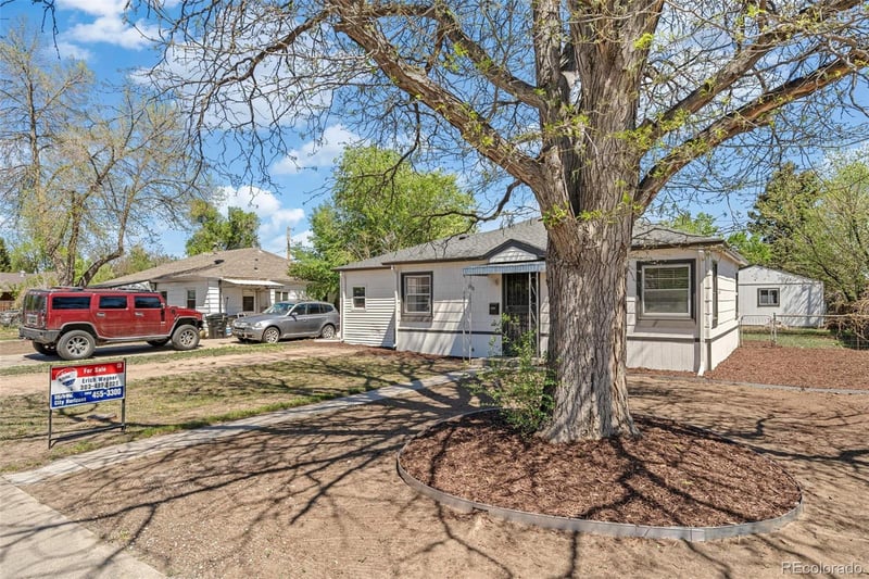 320 Stuart St, Denver, CO 80219