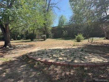 17 Lakewood Heights Dr, Lakewood, CO 80215