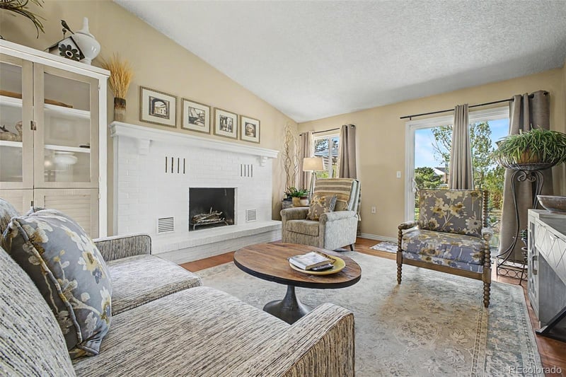 18630 Colorado Dr, Aurora, CO 80017