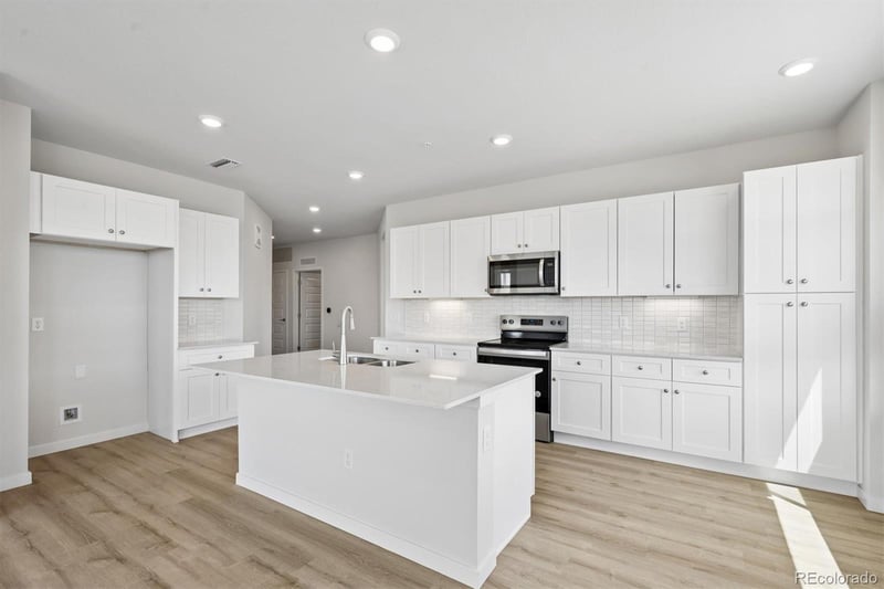 483 Interlocken Blvd #305, Broomfield, CO 80021