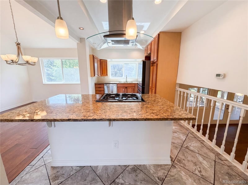 10330 Weaver Pl, Englewood, CO 80111