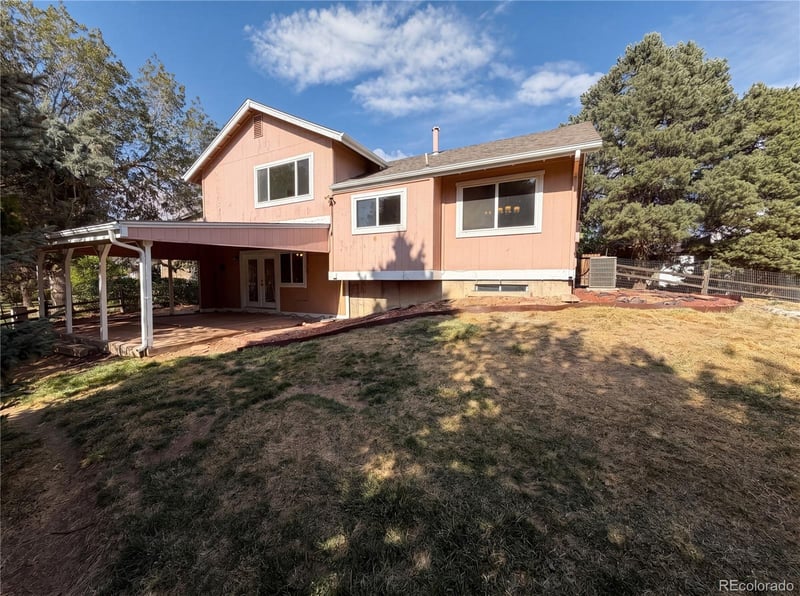 10330 Weaver Pl, Englewood, CO 80111