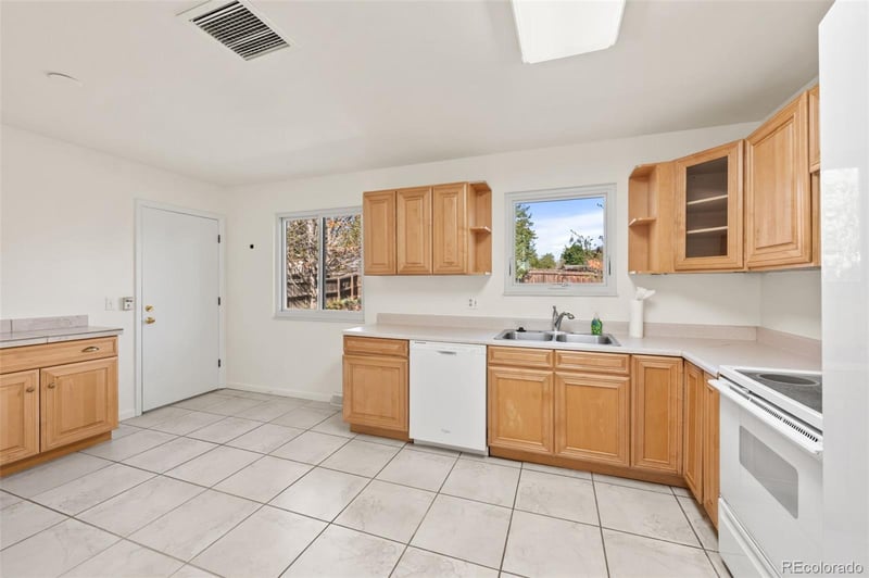 10577 Pierson Cir, Broomfield, CO 80021