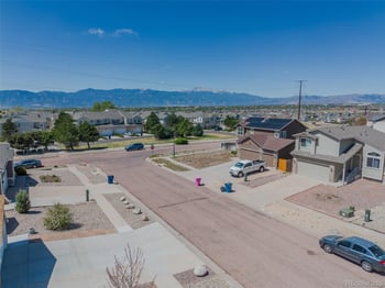 1527 Woodpark Dr, Colorado Springs, CO 80951