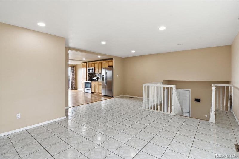 15969 18th Pl, Aurora, CO 80011