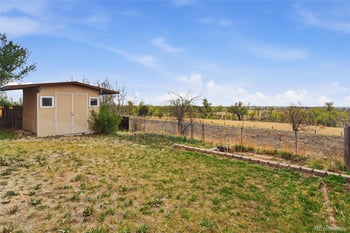 15969 18th Pl, Aurora, CO 80011