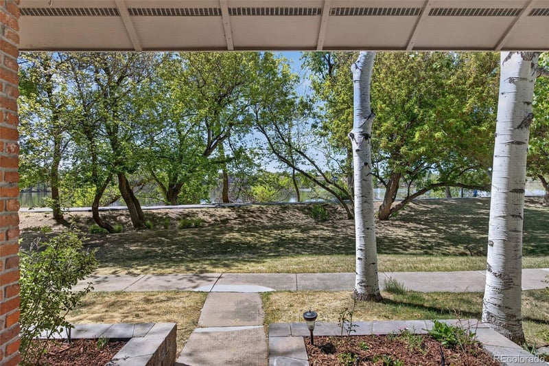 8625 Garland Ct, Arvada, CO 80005