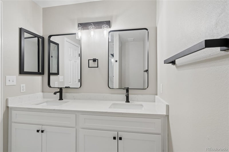 10606 Hyacinth Ct, Highlands Ranch, CO 80129