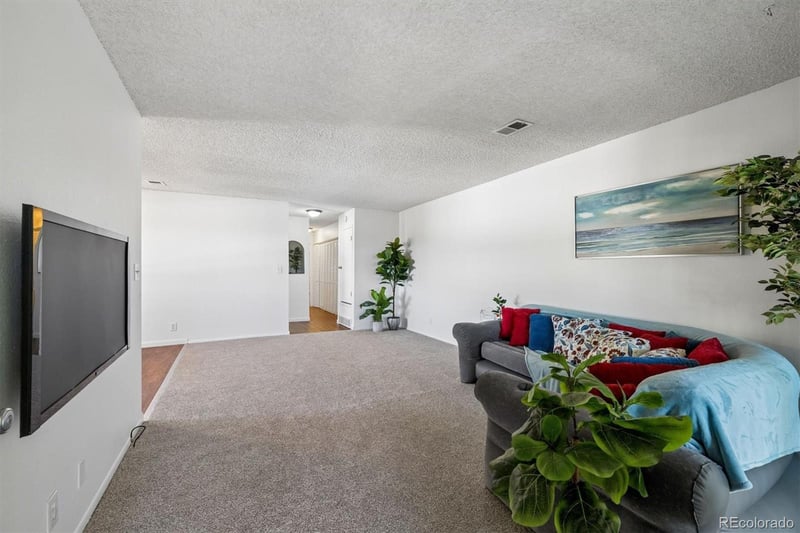 9768 Lane St, Thornton, CO 80260