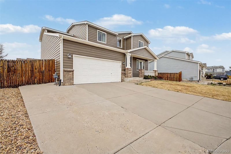 2035 125th Pl, Thornton, CO 80241
