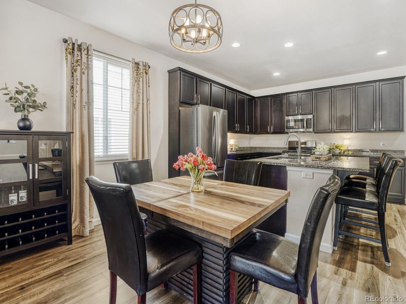 22692 E Narrowleaf Cir, Aurora, CO 80016