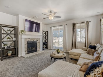 22692 Narrowleaf Cir, Aurora, CO 80016