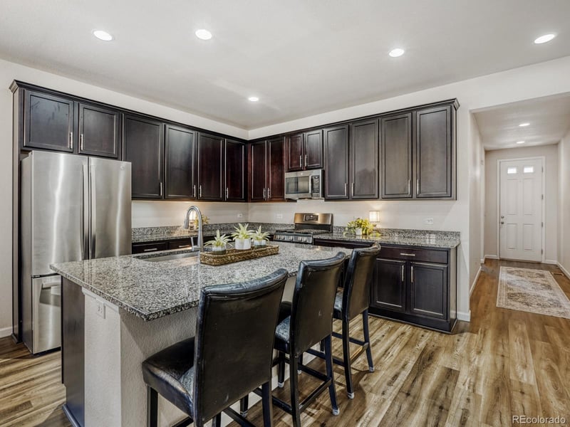 22692 Narrowleaf Cir, Aurora, CO 80016