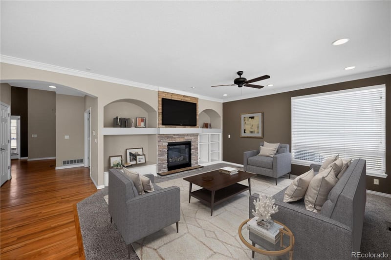 593 Kryptonite Dr, Castle Rock, CO 80108