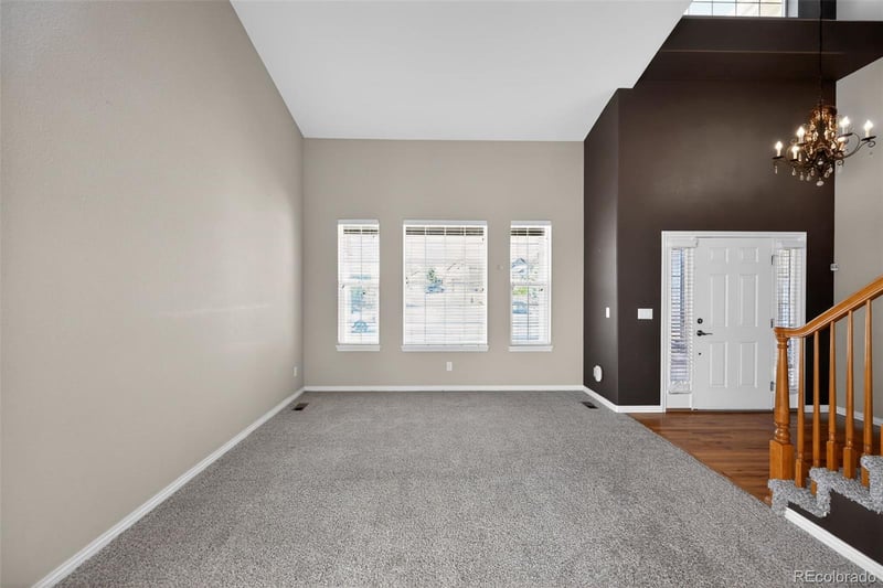 593 Kryptonite Dr, Castle Rock, CO 80108