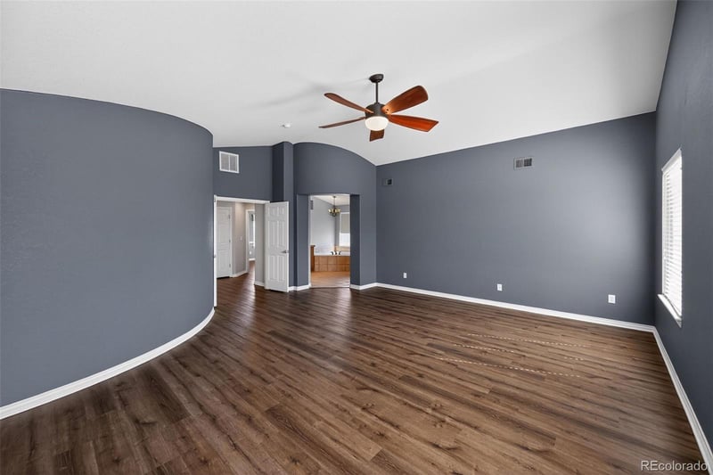 593 Kryptonite Dr, Castle Rock, CO 80108