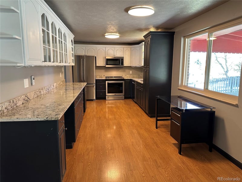 12720 6th Pl, Lakewood, CO 80401