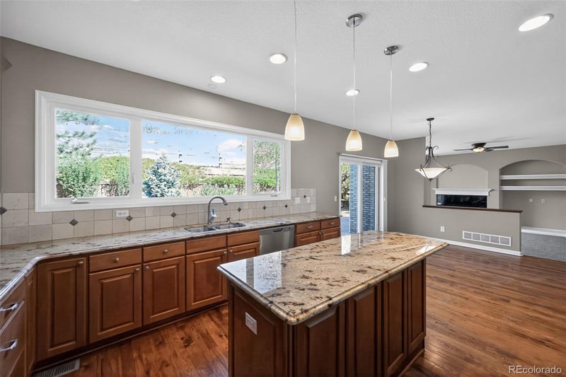 6873 Esperanza Dr, Castle Pines, CO 80108