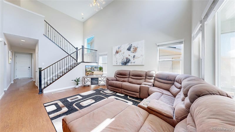 7988 Adams Fork Ave, Littleton, CO 80125