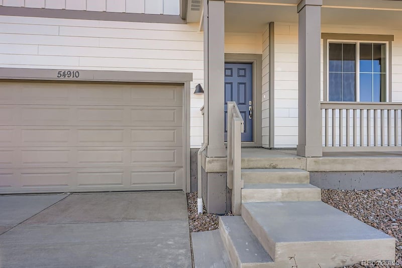 54910 E 28th Pl, Strasburg, CO 80136