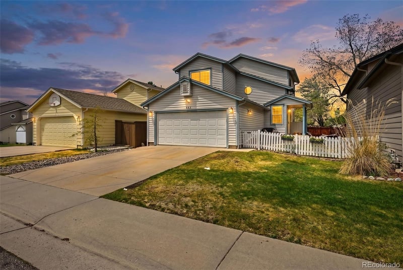562 Arden Cir, Highlands Ranch, CO 80126