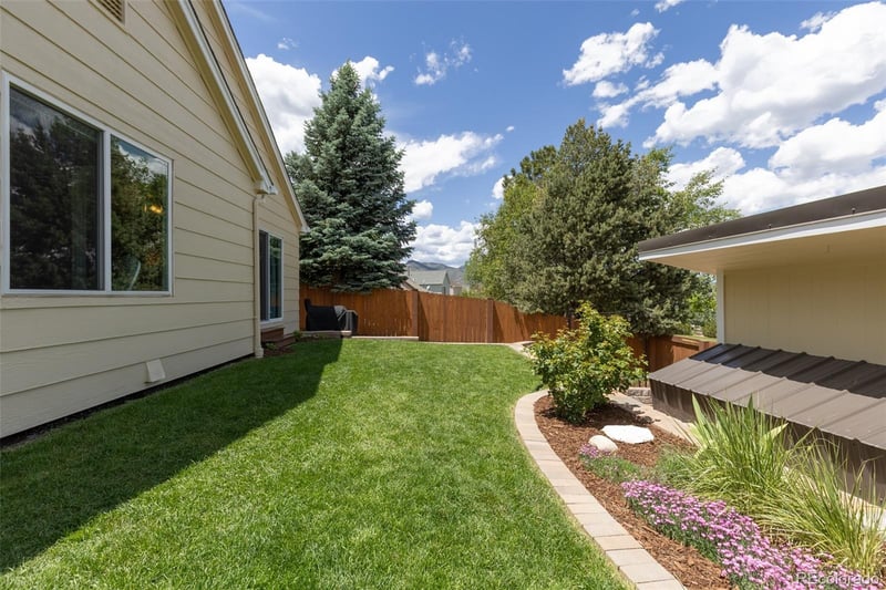 9805 Fairwood St, Littleton, CO 80125